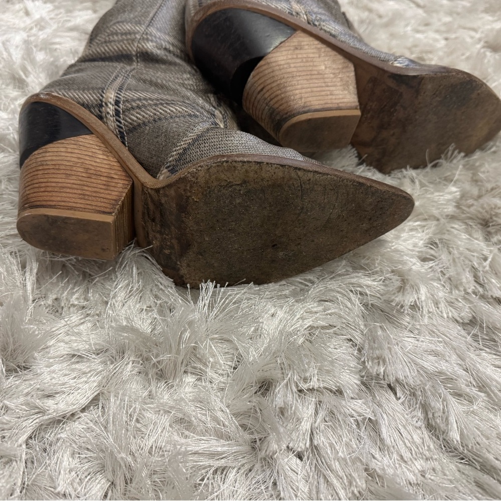 Fendi Women's Plaid Leather Cowboy Boots - Black and Brown - Picture 6 of 7